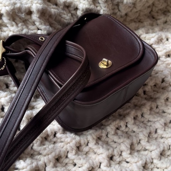 VINTAGE COACH LEGACY MAHOGANY BROWN CROSSBODY TRAIL BAG 9965 - Picture 4 of 16